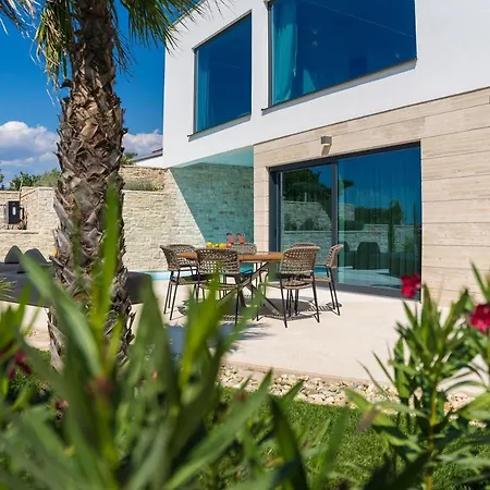 Ljubac Seaside Villa Ražanac